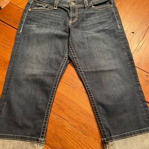 BKE Harper Crop size 34